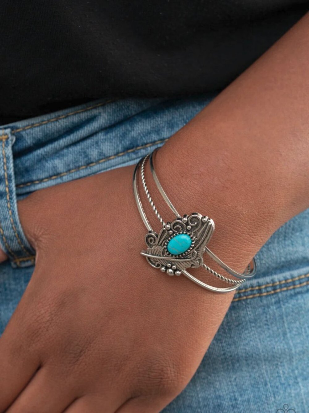 Paparazzi Jewelry Accessories - Sahara Solstice - Blue Bracelet - Vintage